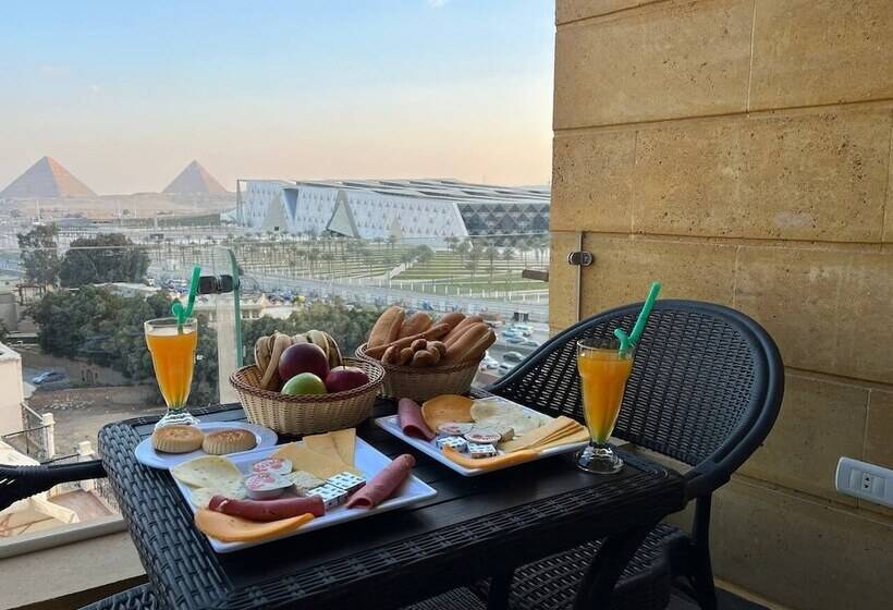 اتاق لوکس, Asia Grand Museum & Pyramids View