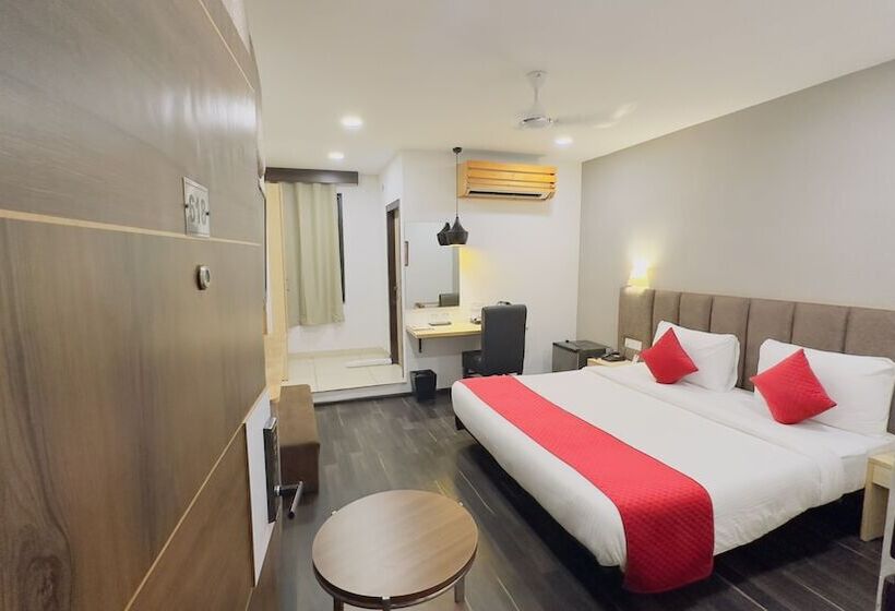 اتاق لوکس, Xenious Biz Ayaan Residency