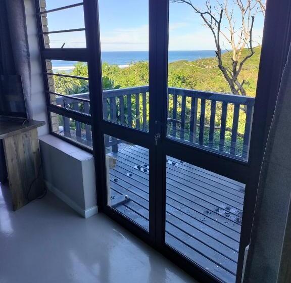 اتاق استاندارد با چشم‌انداز دریا, Cove Rock Stay