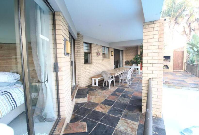 اتاق استاندارد با چشم‌انداز دریا, Cove Rock Stay