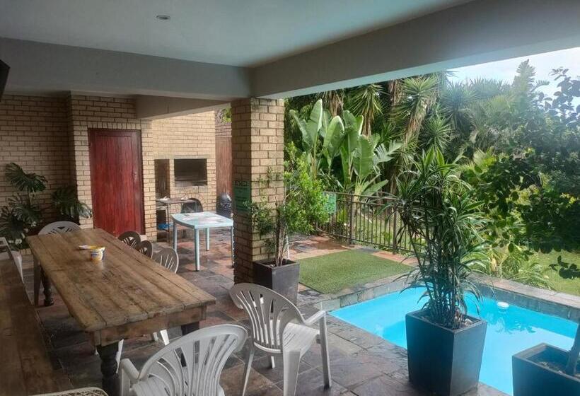 اتاق استاندارد با چشم‌انداز دریا, Cove Rock Stay
