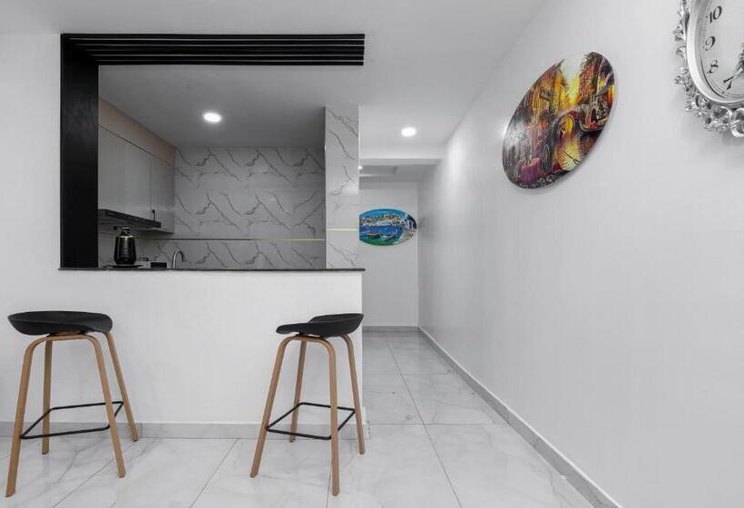 سوییت لوکس, Bkt Cribs   Apartments & Suites