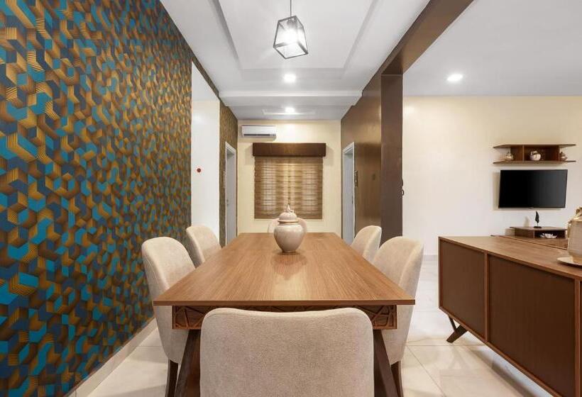 Deluxe Suite King Bed, Bkt Cribs   Apartments & Suites