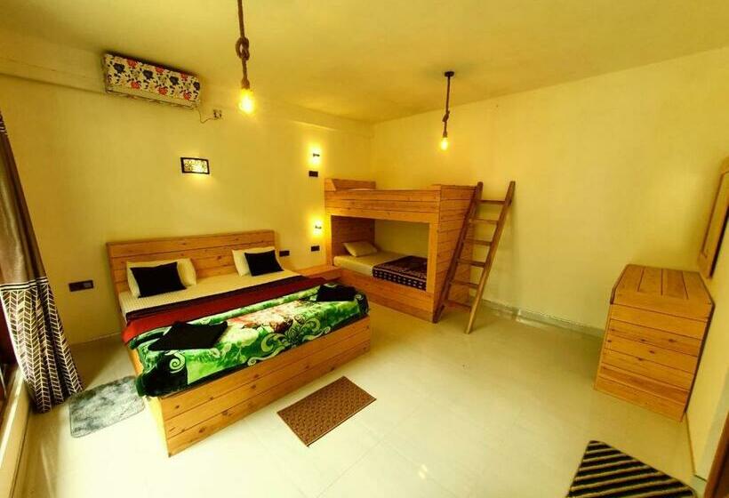 اتاق لوکس خانوادگی, Be My Guest