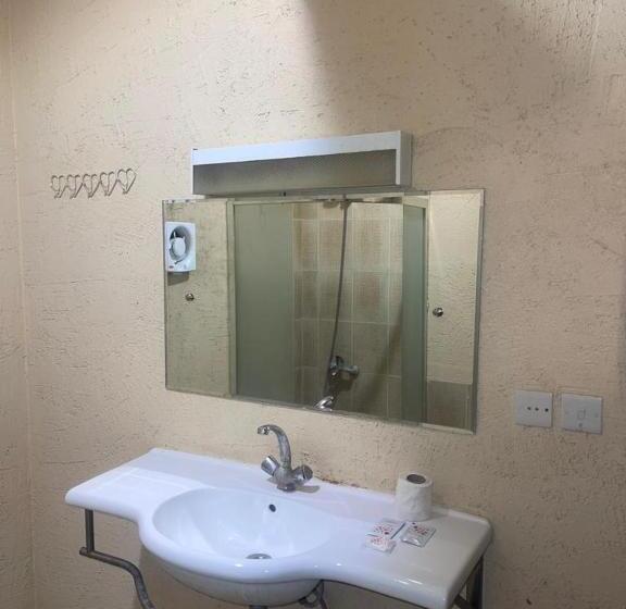 اتاق لوکس یک تخته, Al Orouba