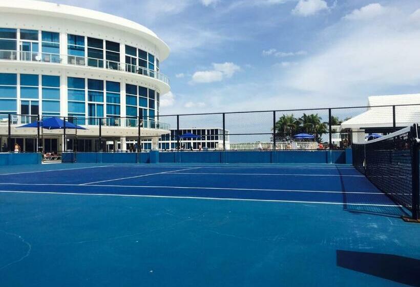 استودیوی استاندارد با چشم‌انداز دریا, 11th   Seven Heaven Miami  Unforgettable Ocean Front  Free Parking
