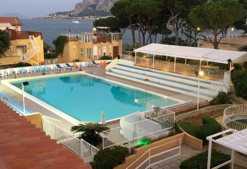 آپارتمان 1 خوابه, Ashur310 Residence Mondello