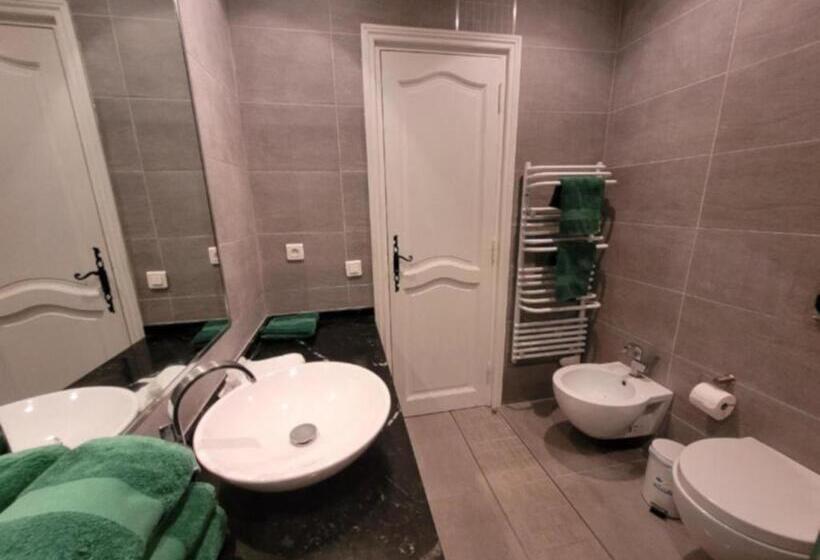 آپارتمان 1 خوابه با چشم‌انداز استخر, Cosy Cottage With Private Pool