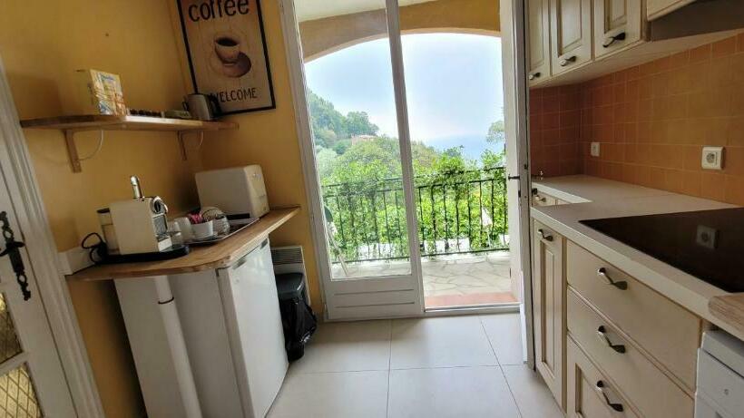 آپارتمان 1 خوابه با چشم‌انداز استخر, Cosy Cottage With Private Pool
