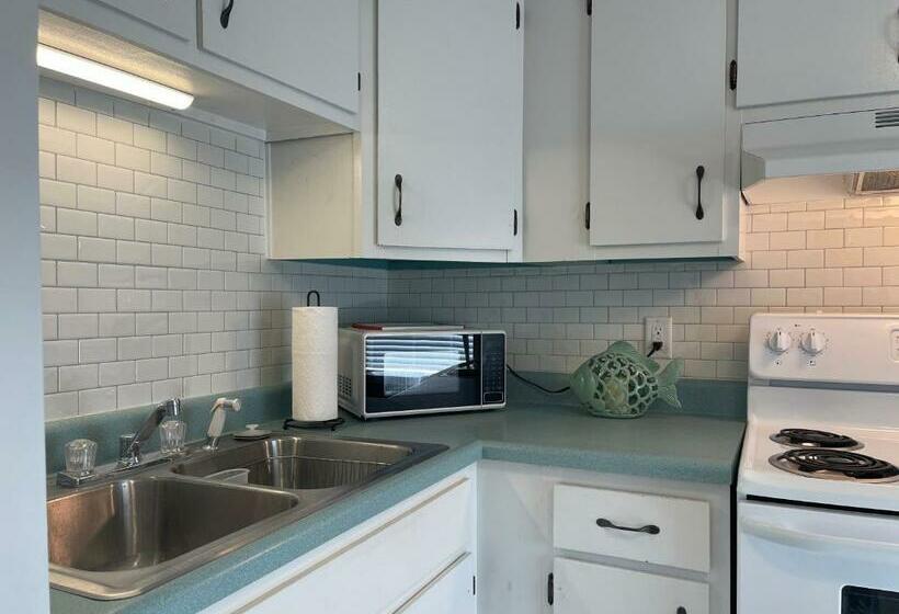 آپارتمان 1 خوابه, Ocean Breeze   Beautiful Condo & Pet Friendly
