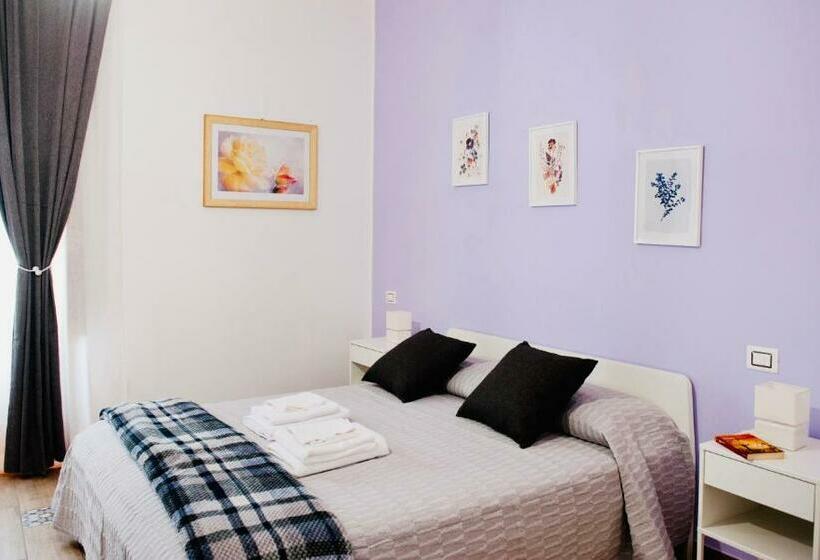 اتاق استاندارد چهارنفره با بالکن, Ottaviano B&b