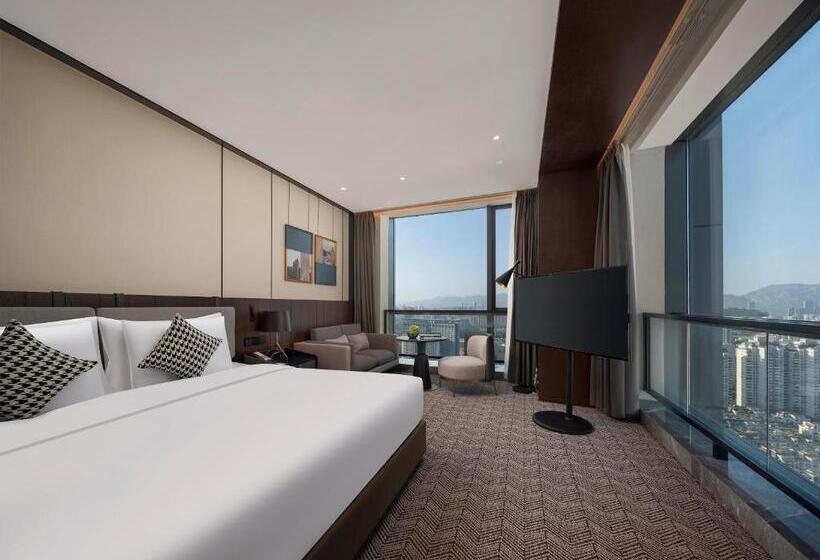 اتاق دلوکس با تخت کینگ و چشم‌انداز شهر, Grand New Century Hotel Wenzhou