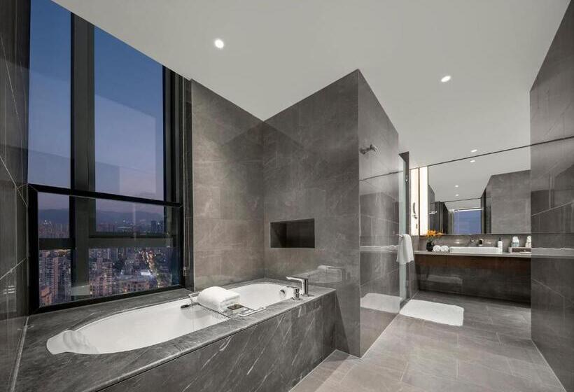 سوییت لوکس, Grand New Century Hotel Wenzhou
