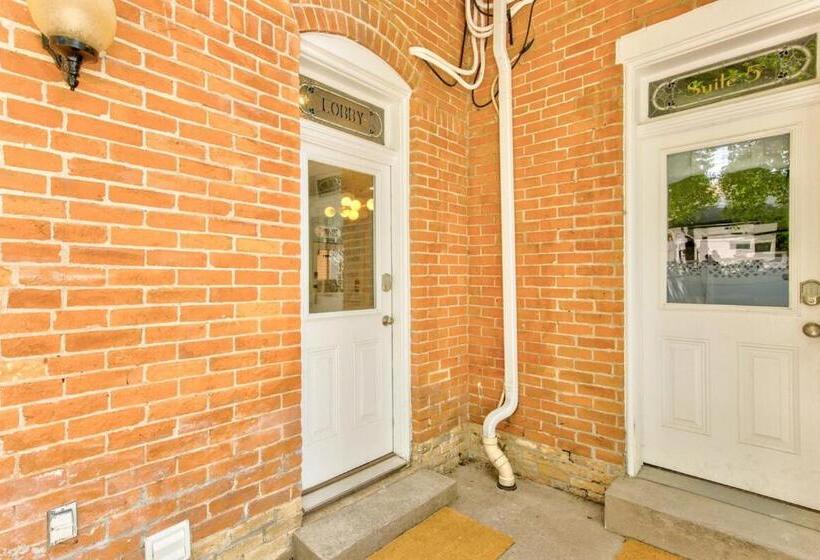 استودیوی استاندارد, Suite 8 Historic Art City Inn
