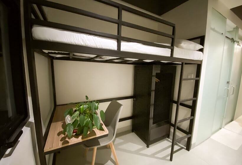 اتاق استاندارد یک نفره, The Grid Co Living Managed By Hii