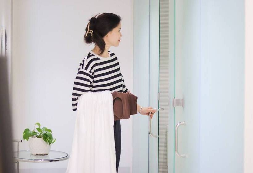اتاق استاندارد چهار تخته, The Grid Co Living Managed By Hii