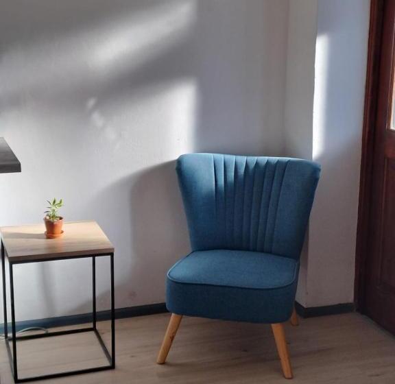 اتاق راحتی, Aircommodation Guesthouse