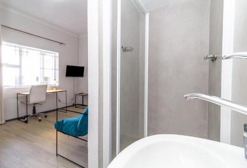اتاق راحتی, Aircommodation Guesthouse