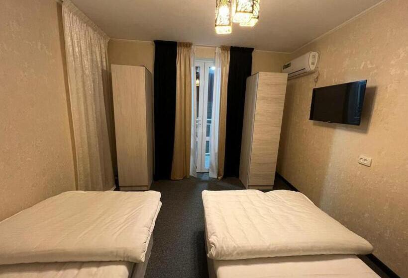 اتاق اکونومی, Markhaba