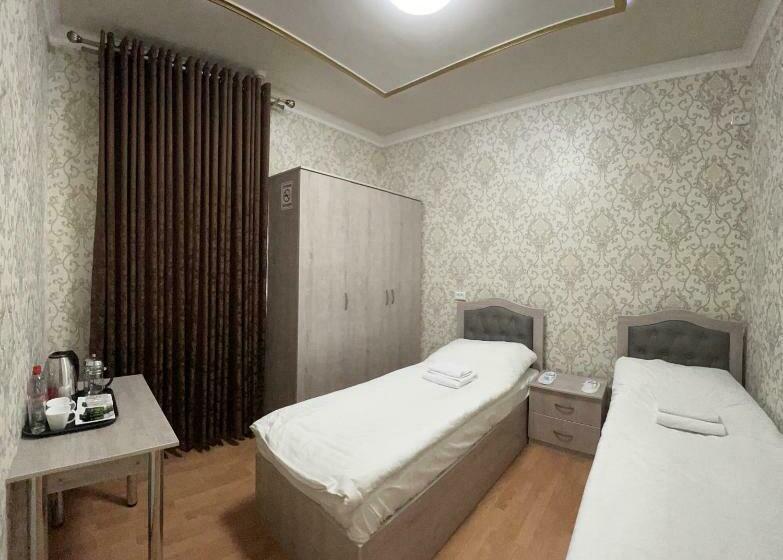 اتاق اکونومی, Diyora Hostel