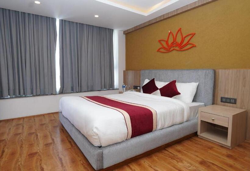 اتاق استاندارد, Lotus Club Boutique