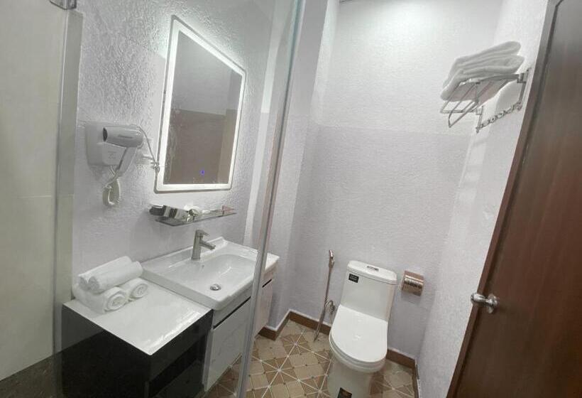 اتاق لوکس با بالکن, Hodota Cam Binh Resort & Spa Lagi Beach