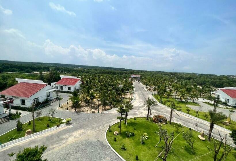 اتاق لوکس چهار تخته, Hodota Cam Binh Resort & Spa Lagi Beach