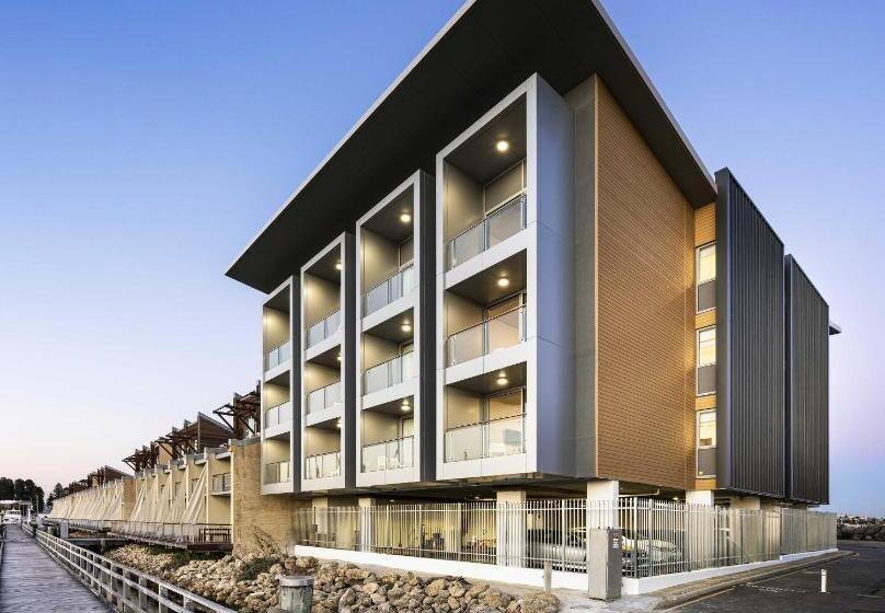 استودیوی استاندارد با چشم‌انداز دریا, Be Fremantle Apartments