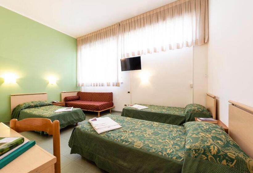 اتاق استاندارد چهار تخته, Casa Per Ferie Opera Don Calabria