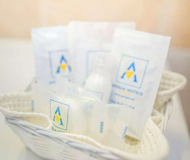 اتاق استاندارد چهار تخته, Bettina