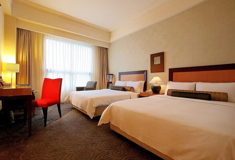 اتاق استاندارد چهار تخته, Les Champs