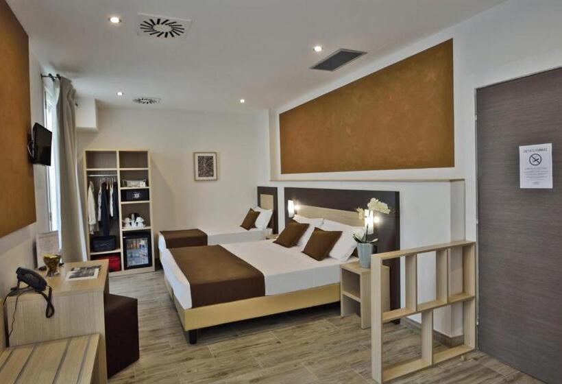 سوییت جونیور با بالکن, Luxor Florence