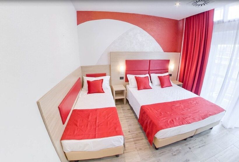 3 Bett Superior Zimmer, Luxor Florence