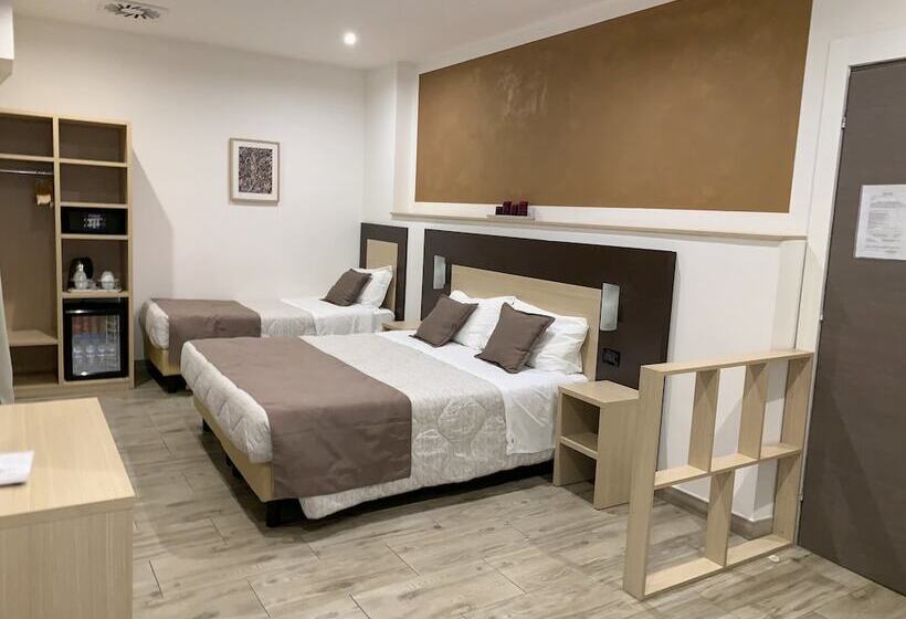 سوییت جونیور با بالکن, Luxor Florence