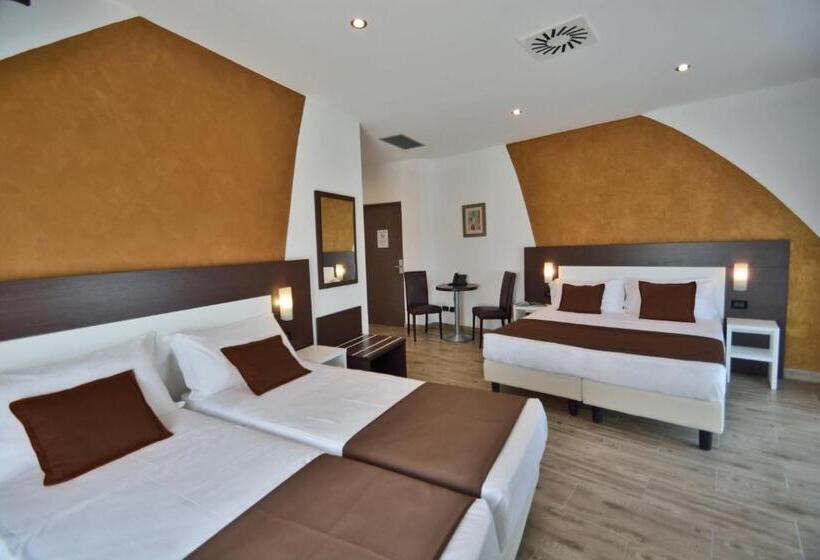 سوییت جونیور, Luxor Florence