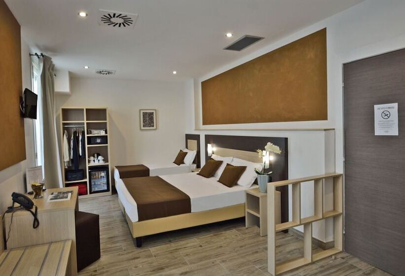 سوییت جونیور با بالکن, Luxor Florence