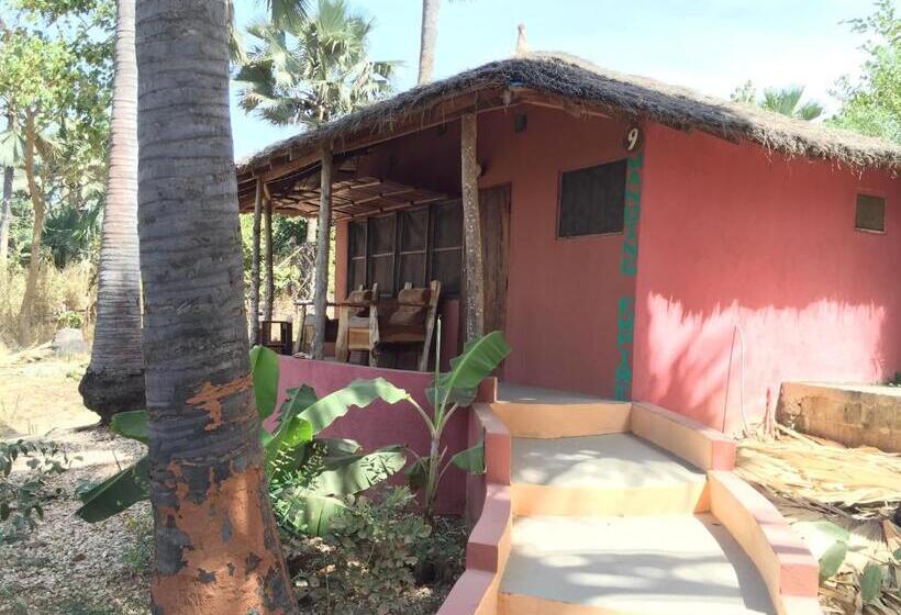 اتاق لوکس با چشم‌انداز دریا, Nemasu Ecolodge