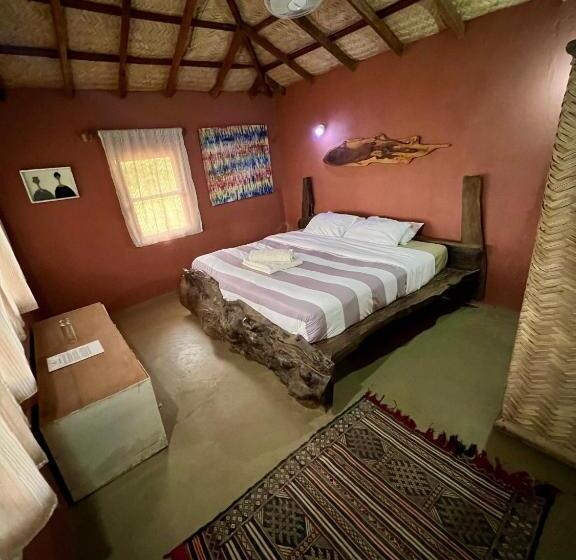 اتاق لوکس با چشم‌انداز دریا, Nemasu Ecolodge