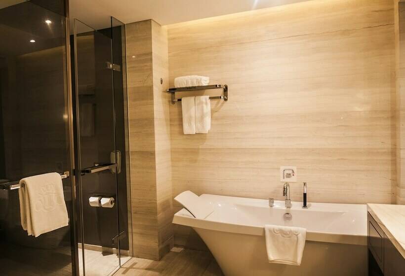 اتاق لوکس, Royal Century Hotel Shanghai