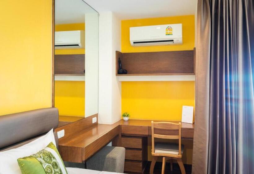 استودیوی لوکس, Silom Forest Exclusive Residence