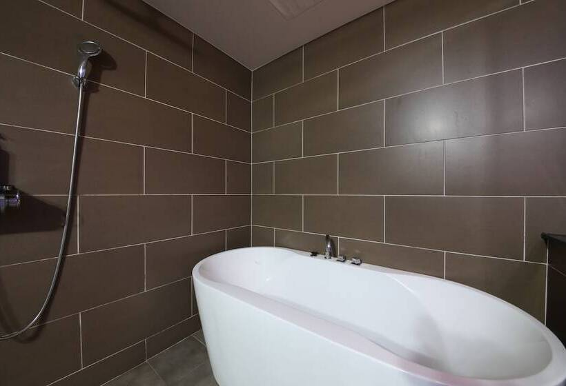 اتاق استاندارد, Star Motel