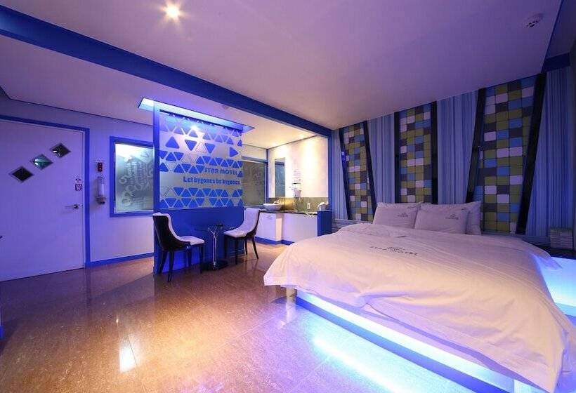اتاق استاندارد, Star Motel