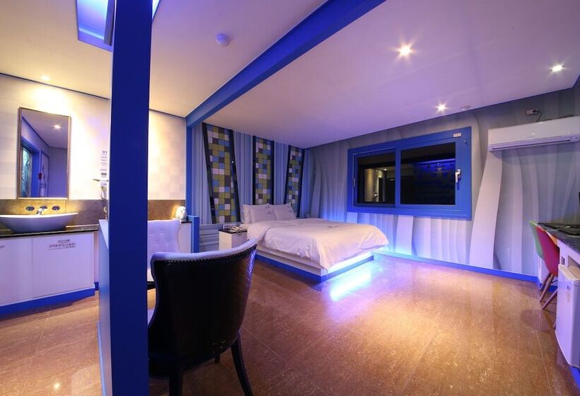 اتاق استاندارد, Star Motel