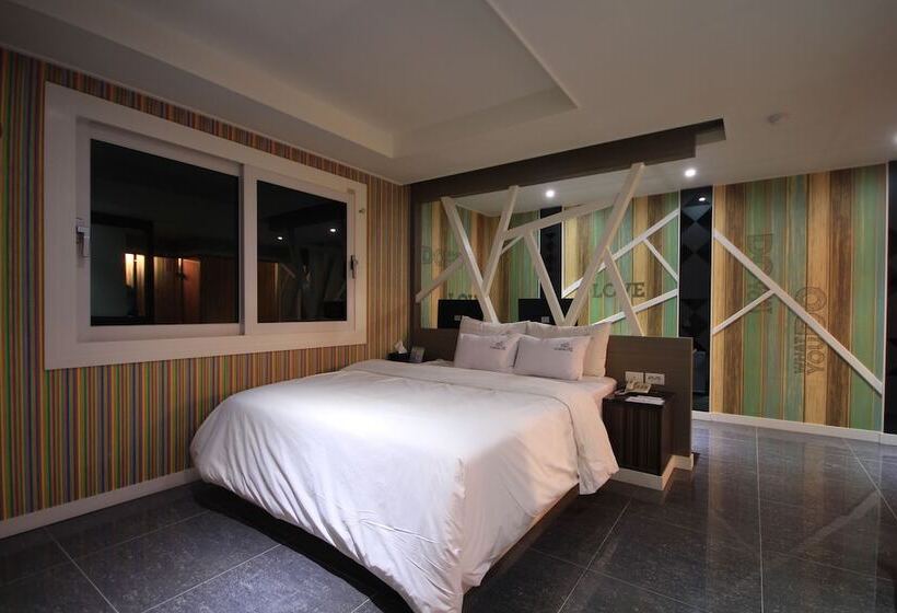 اتاق سوپریور, Star Motel