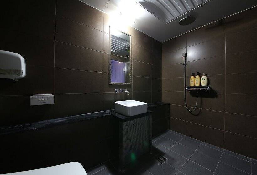 اتاق سوپریور, Star Motel