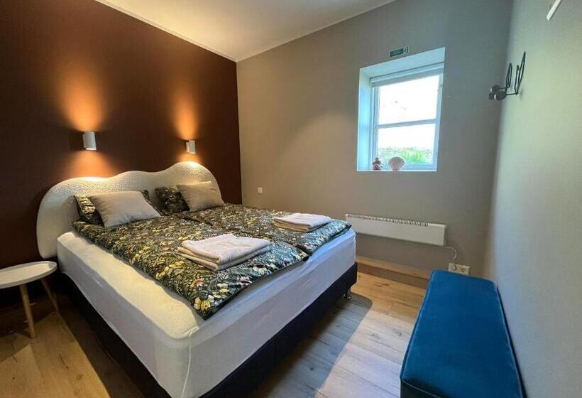 آپارتمان لوکس 1 خوابه, Bergistangi Hostel