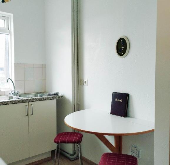 اتاق استاندارد, Bergistangi Guest House