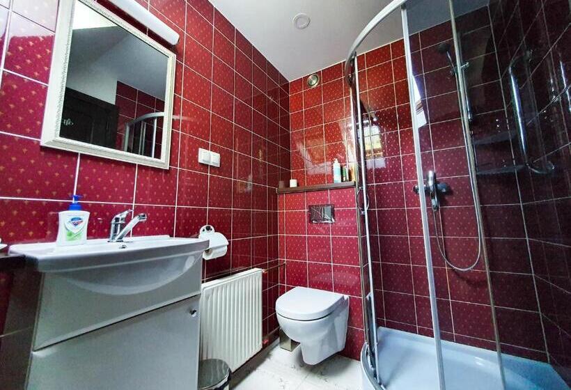 اتاق لوکس, Waterfront Villa Artvė With Sauna   Self Check In