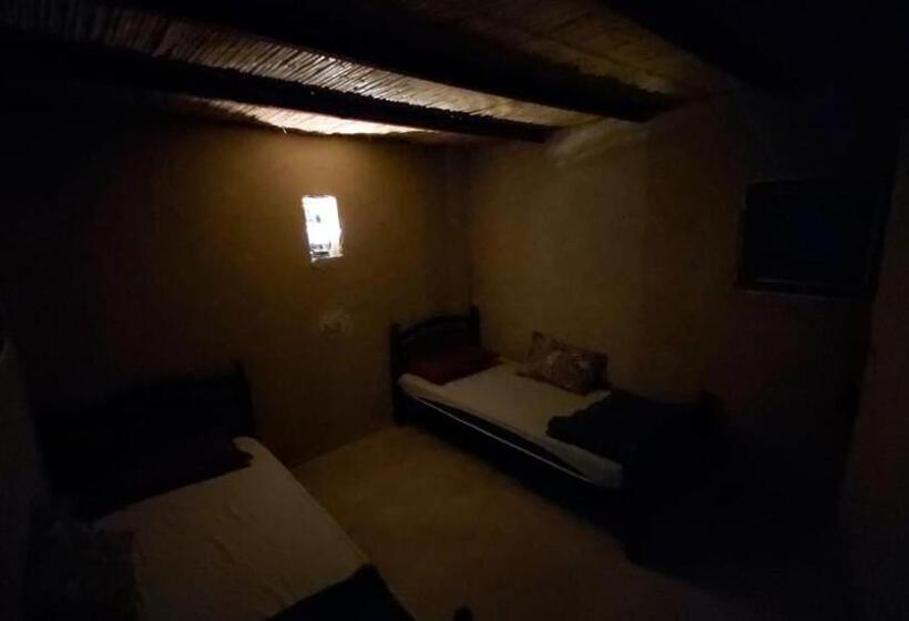 Standard room with outdoor bath, Wadi Ghwere Camp مخيم وادي الغوير