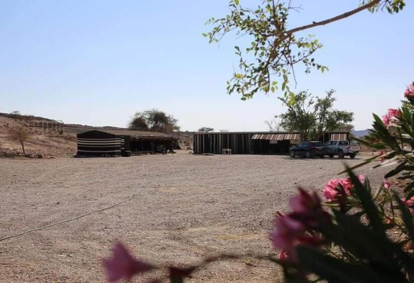 Standard room with outdoor bath, Wadi Ghwere Camp مخيم وادي الغوير